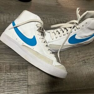 Nike White and Blue Women's Sneakers